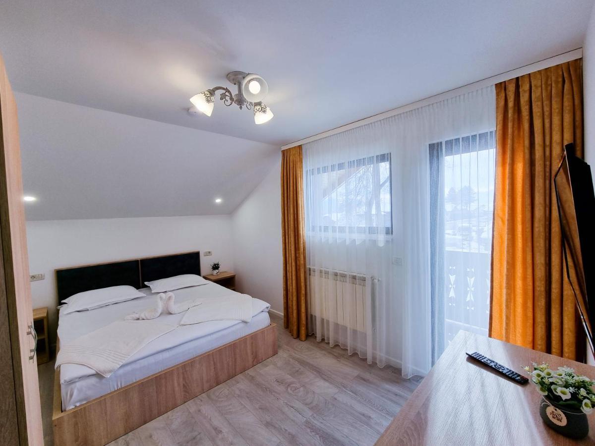 Vila Victoria Moldovita Ngoại thất bức ảnh