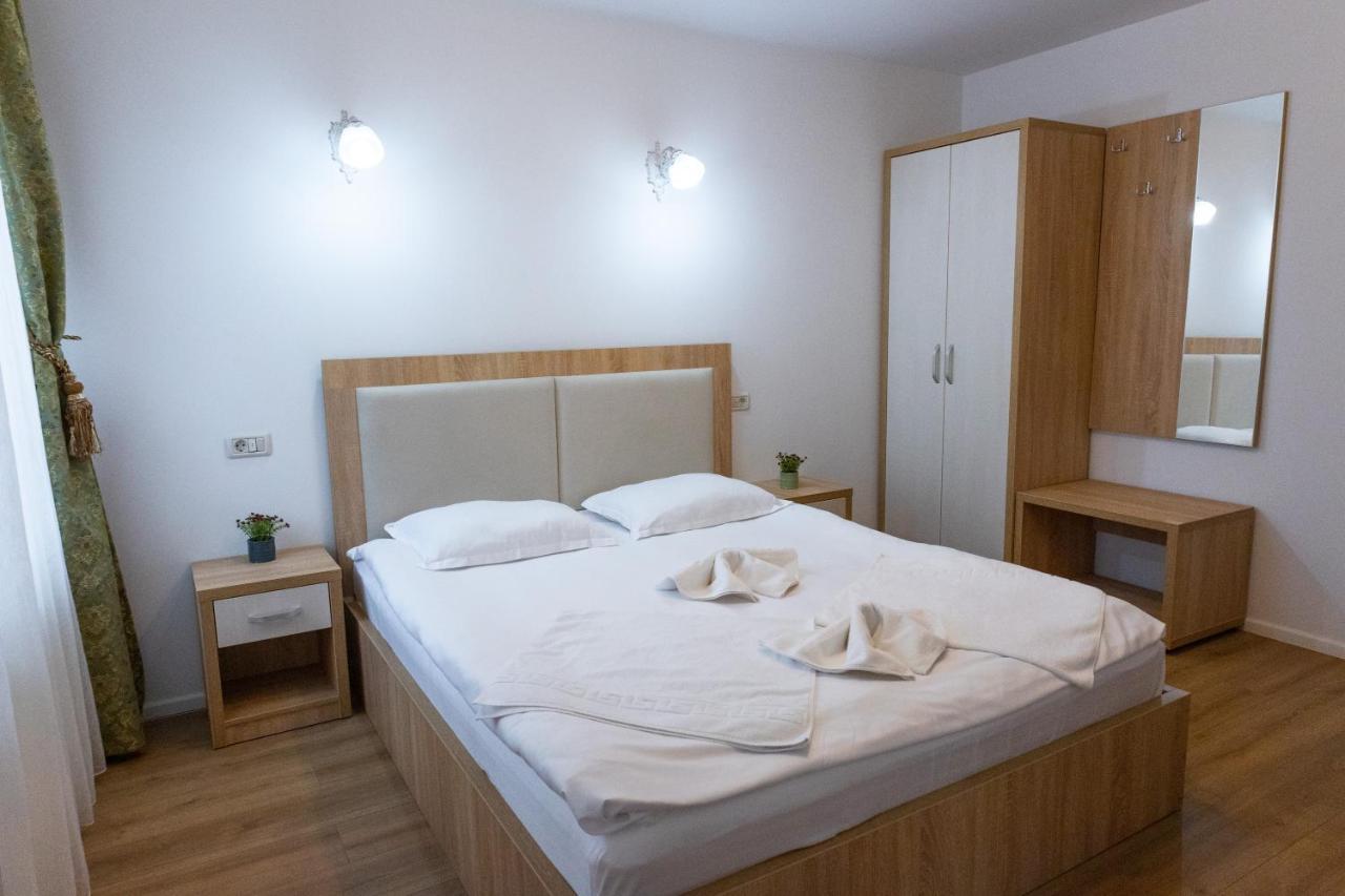 Vila Victoria Moldovita Ngoại thất bức ảnh